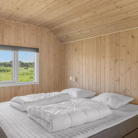 Tilje - 80m From The Sea By Interhome *